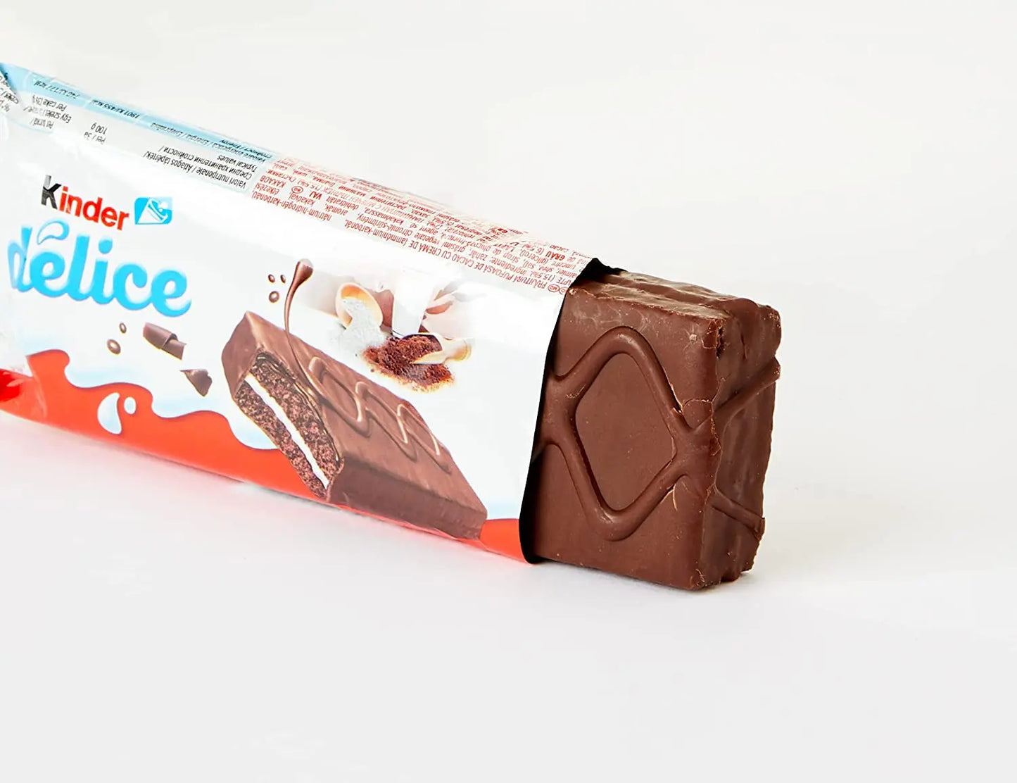 Kinder Delice cake of cocoa-case of 20 units of 39g. Delicious and tender sponge cake made from milk, flour and eggs and covered with a thin layer of milk chocolate.